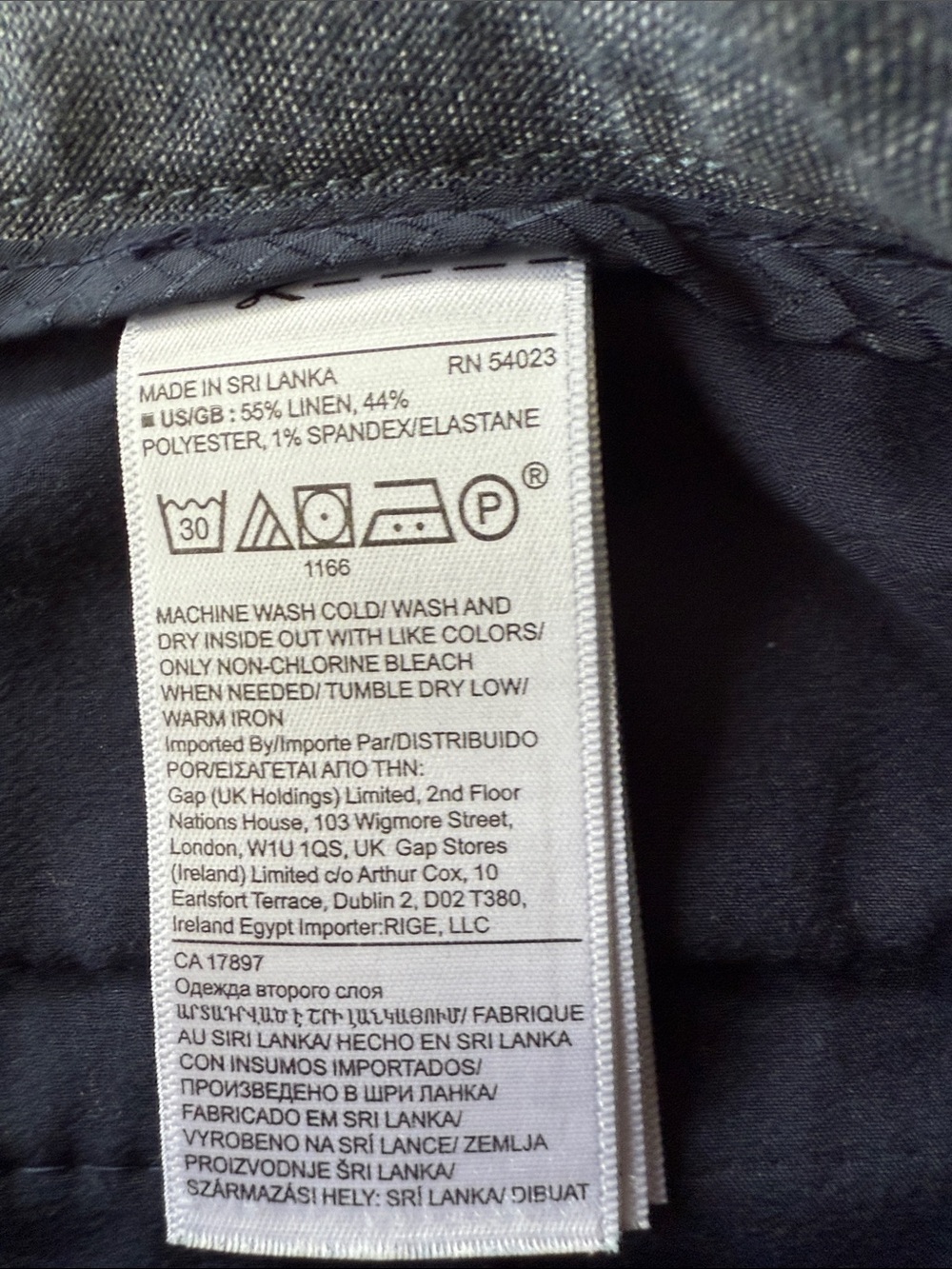 Banana Republic Men's Charcoal Gray Shorts -Size 34 - Picture 6 of 9